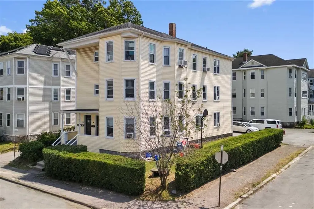 122 Dorchester St, Worcester, MA 01604 - #1