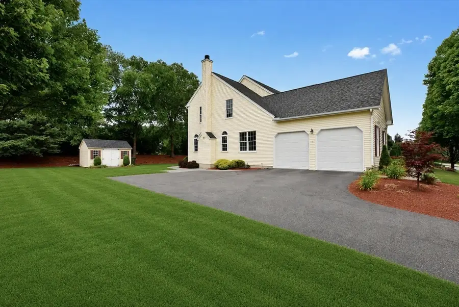 7 Whitehall Way, Bellingham, MA 02019 - #3