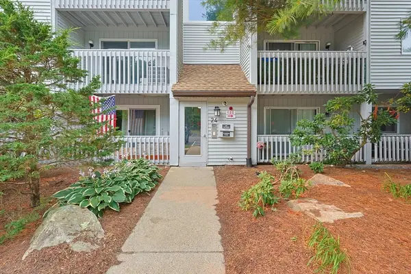 2403 Franklin Crossing Road #24-03, Franklin, MA 02038