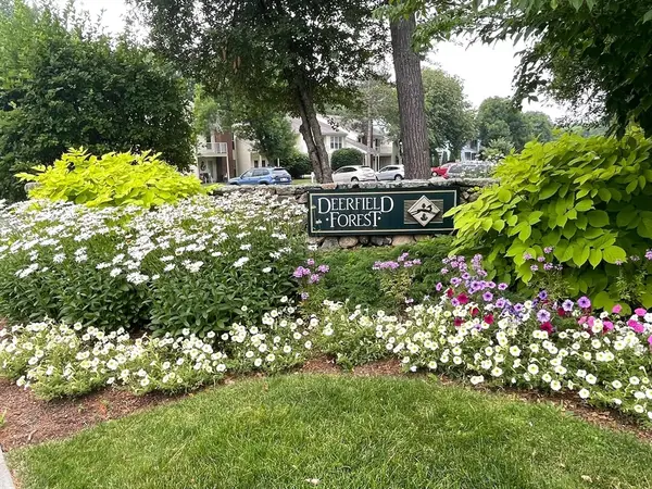 13 Walden Dr #5, Natick, MA 01760