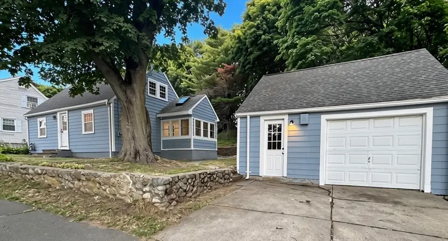 21 Bridge St, Beverly, MA 01915 - #2