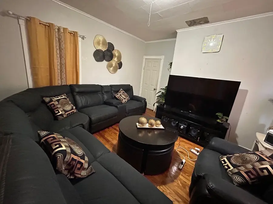 7 Bluff St, Worcester, MA 01610 - #3