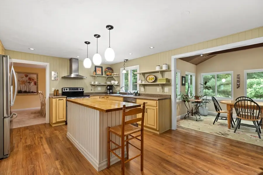 82 Norton Rd, North Attleboro, MA 02760 - #3