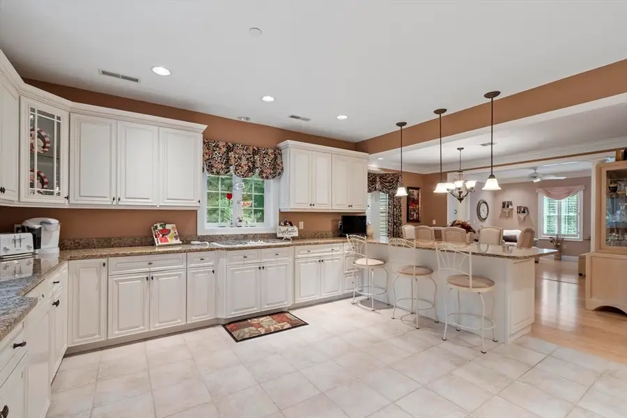 99 Main St #10, Westford, MA 01886 - #3