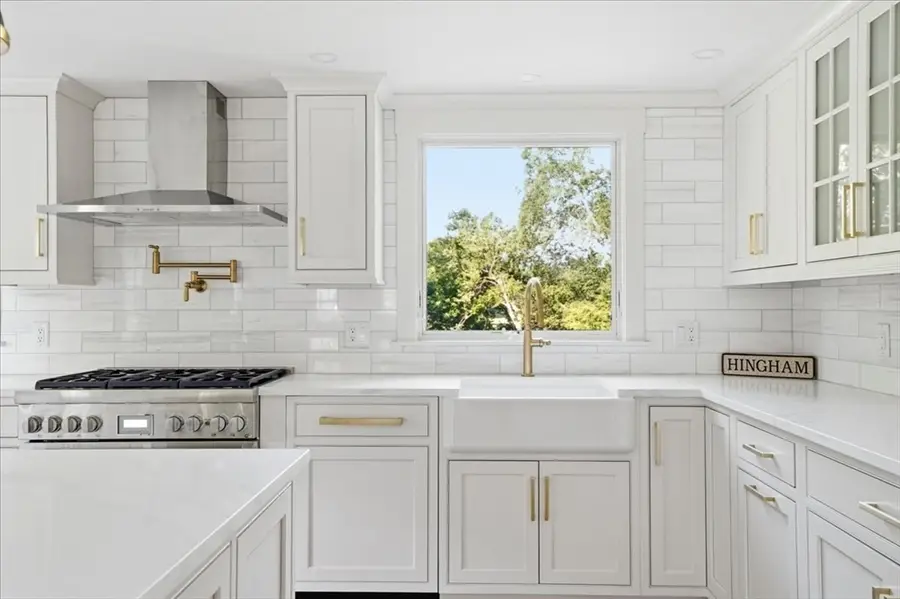 36 Smith Rd, Hingham, MA 02043 - #3