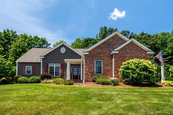 148 Mary Catherine Dr, Lancaster, MA 01523