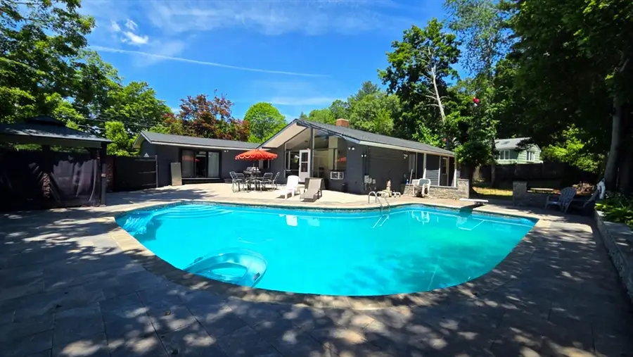 19 Avon Rd, Norwood, MA 02062 - #2