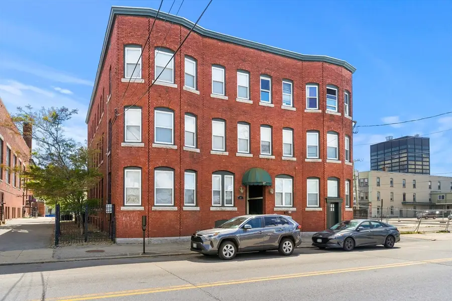 97 Bridge St, Manchester, NH 03101 - #3