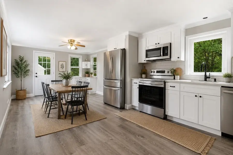3 Hendricks St, Avon, MA 02322 - #2