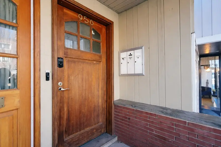 956 Cambridge St #3, Cambridge, MA 02141 - #2