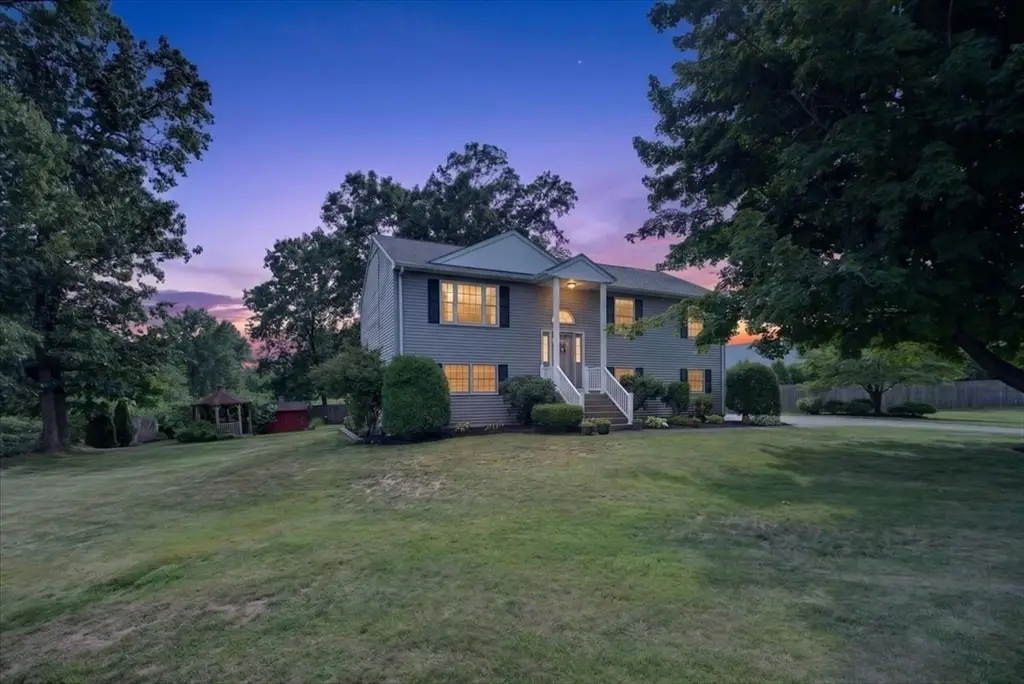 43 Zachary Ln, Agawam, MA 01001 - #1