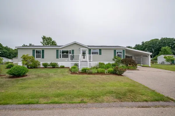 3 Revolution Dr, Dover, NH 03820