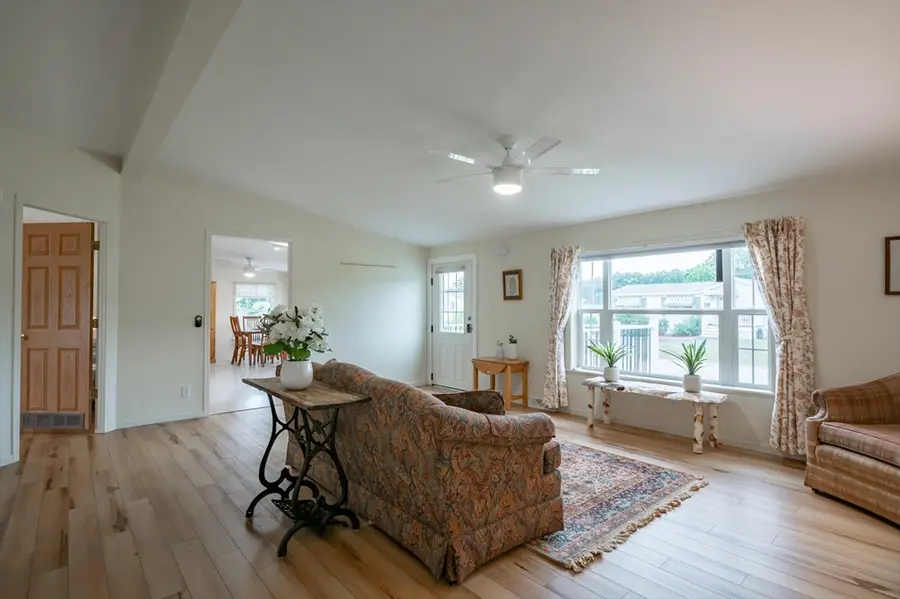 3 Revolution Dr, Dover, NH 03820 - #3