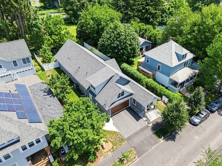 29 Woodbine Ave, Northampton, MA 01060 - #3