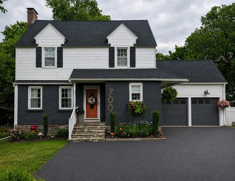 700 Grove St, Worcester, MA 01605 - #1