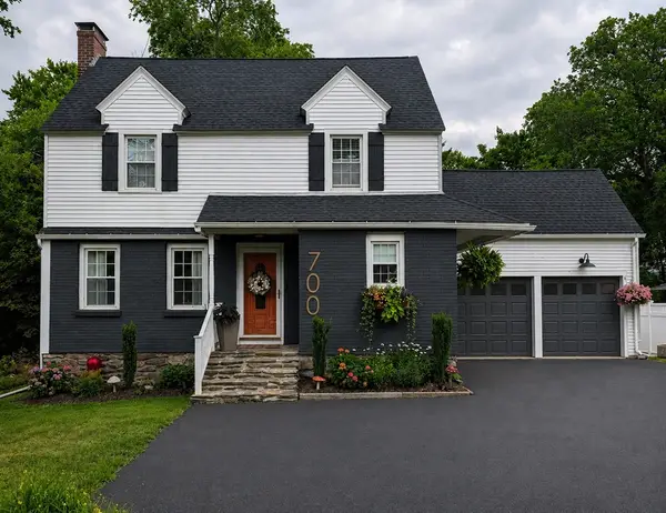 700 Grove St, Worcester, MA 01605