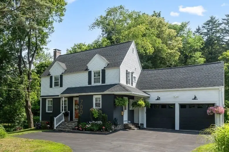 700 Grove St, Worcester, MA 01605 - #2