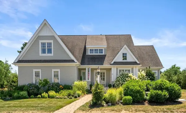 29 Chittenden Ln #29, Cohasset, MA 02025