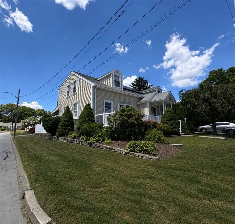 231 Adelaide St, New Bedford, MA 02745 - #1
