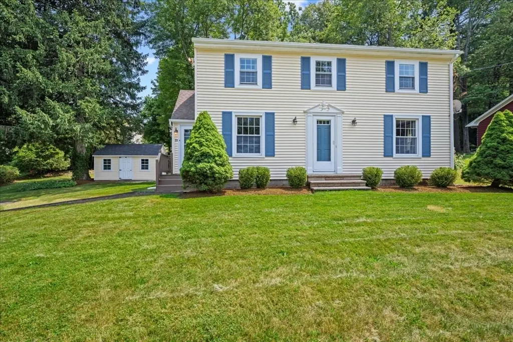 15 Alpine St, Millbury, MA 01527 - #1