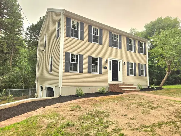 3 Sandpiper Ln, Plymouth, MA 02360
