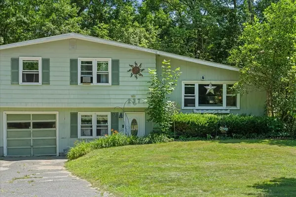 237 Boston Rd, Palmer, MA 01069