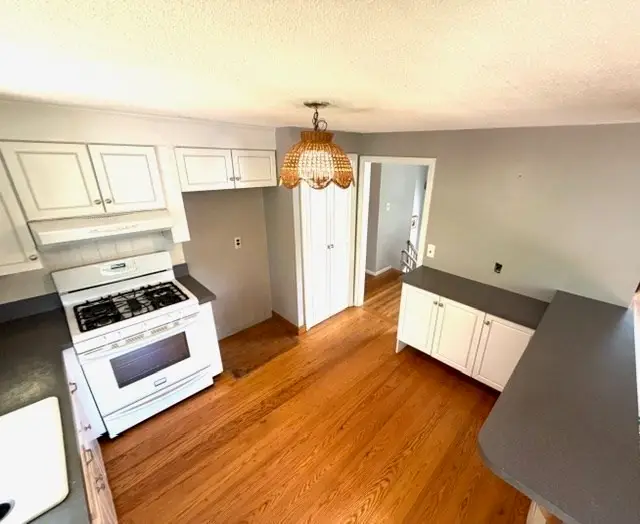 15 Frances Rd, Burlington, MA 01803 - #3