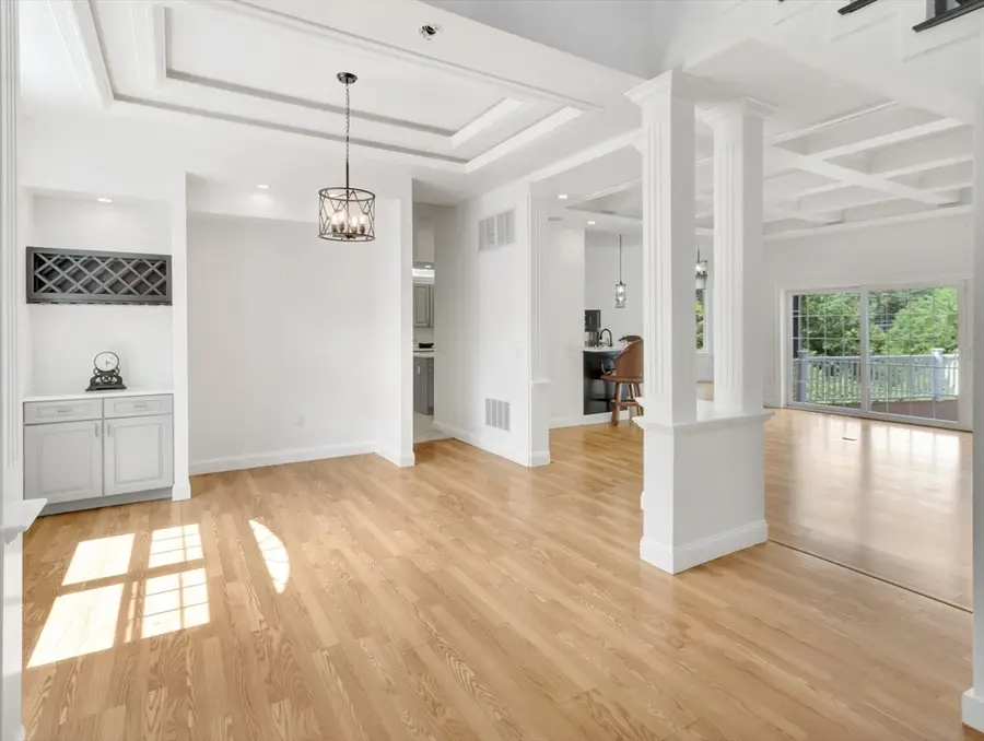 31 Cedar St, North Reading, MA 01864 - #3