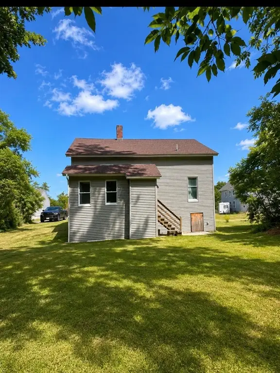 26 Maple St, Athol, MA 01331 - #3