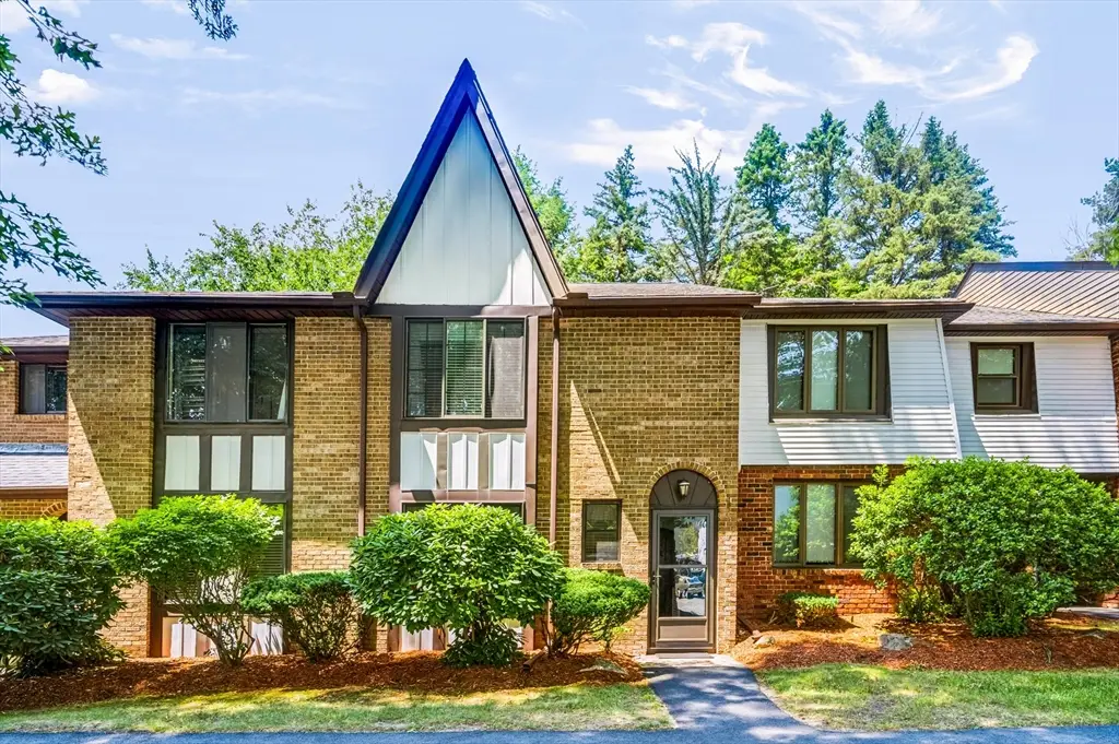 8 Cobblestone Ln #8, Worcester, MA 01606 - #1