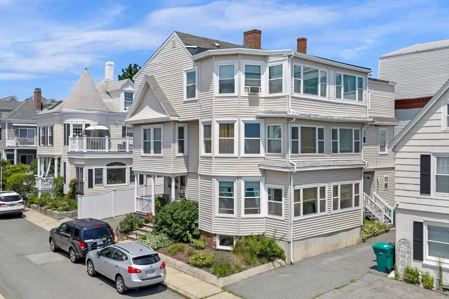 34 Ocean Terrace, Lynn, MA 01902 - #3