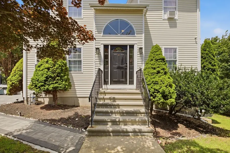 724 Woodman St, Fall River, MA 02724 - #2