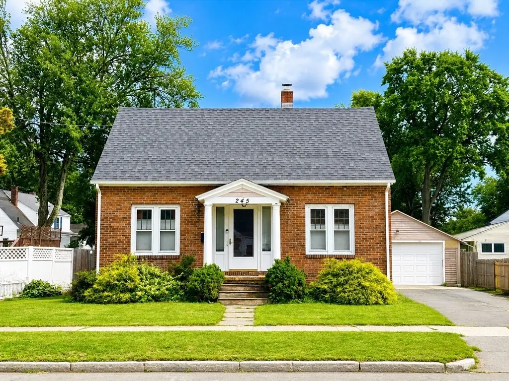 245 Plumtree Rd, Springfield, MA 01118 - #1