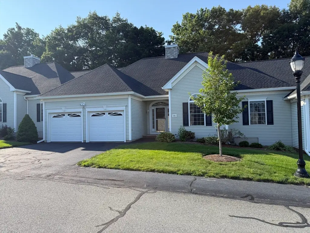 40 Holly Ln #40, Dracut, MA 01826 - #1
