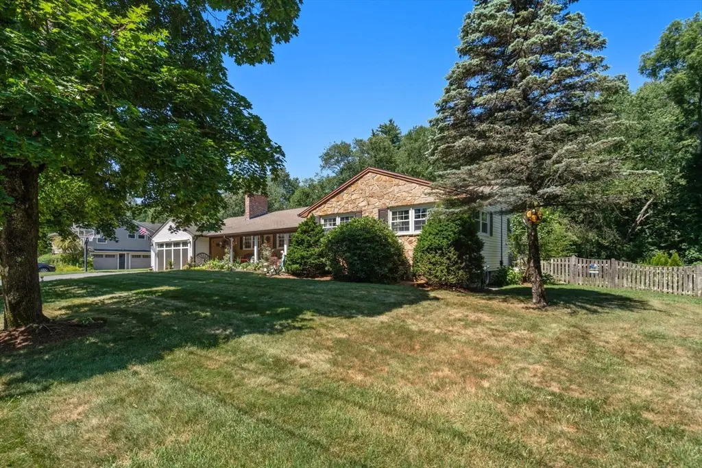 16 Burbank Lane, Lancaster, MA 01523 - #1