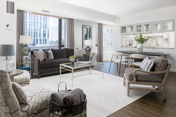 220 Boylston St #1010, Boston, MA 02116