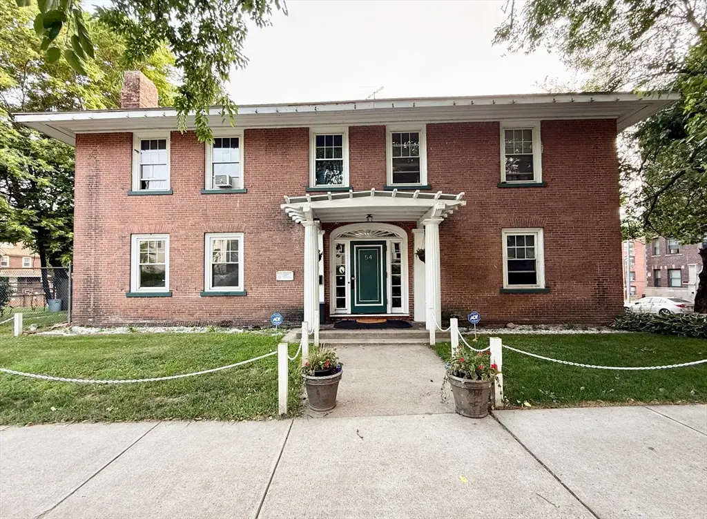 54 Ridgewood Pl, Springfield, MA 01105 - #1