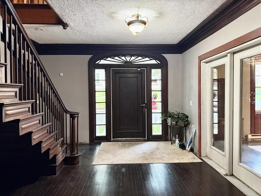 54 Ridgewood Pl, Springfield, MA 01105 - #2