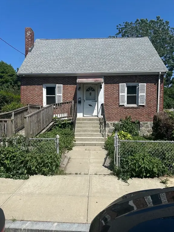 130 Clare Ave, Boston, MA 02136