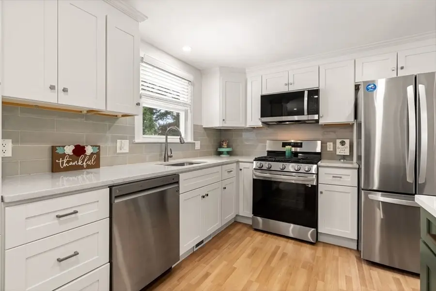 15 Weathervane Road, Billerica, MA 01821 - #3