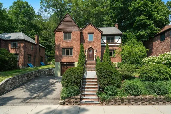 142 Beverly Rd., Brookline, MA 02467