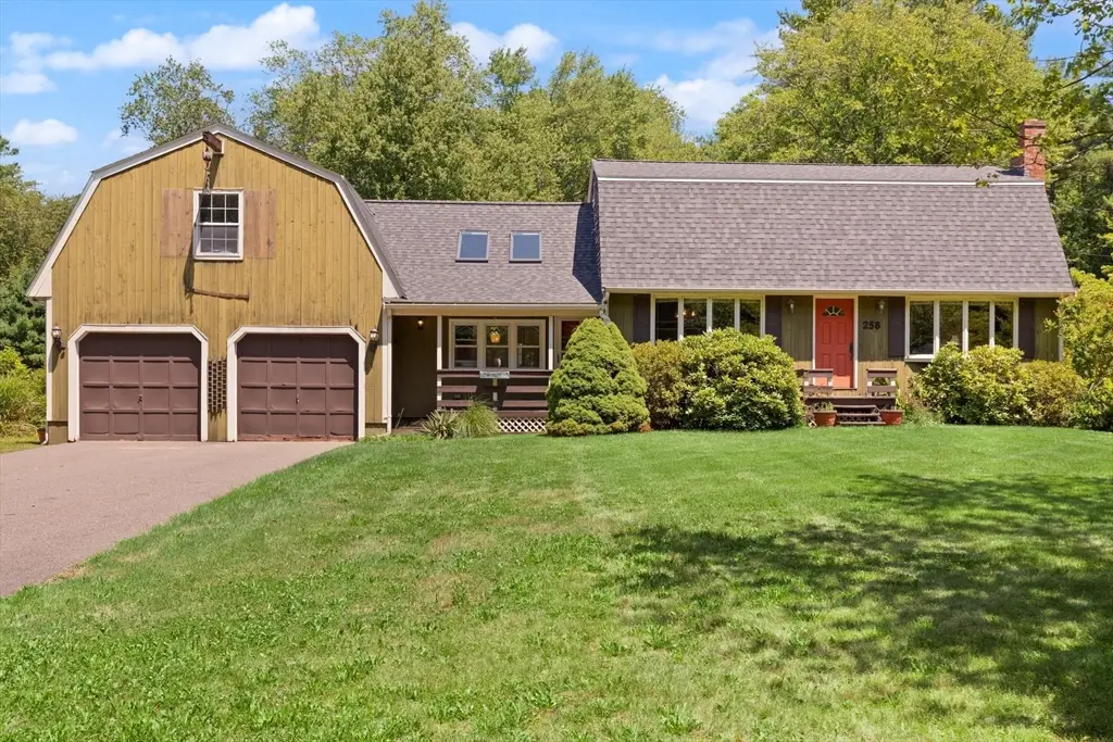 258 Warren St W, Raynham, MA 02767 - #1