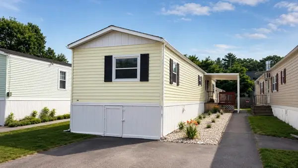 131 Washington Street #3, Auburn, MA 01501