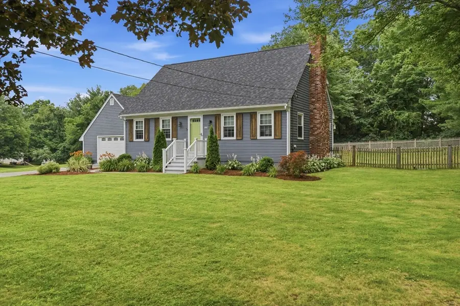 880 Wood St, Swansea, MA 02777 - #3