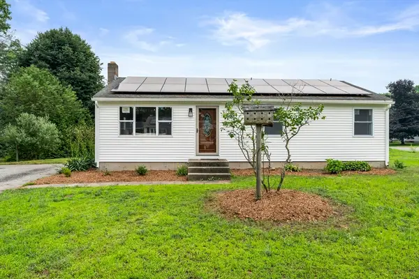 2 Bounty Rd, Oxford, MA 01540