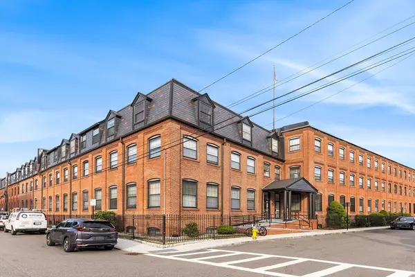 10 Weston Ave #112, Quincy, MA 02170