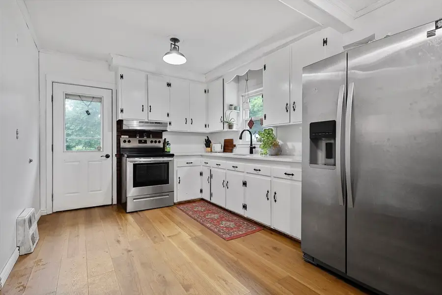 17 Pine St, Bellingham, MA 02019 - #2