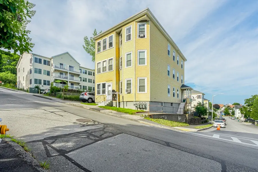 42 Adams St, Worcester, MA 01604 - #2