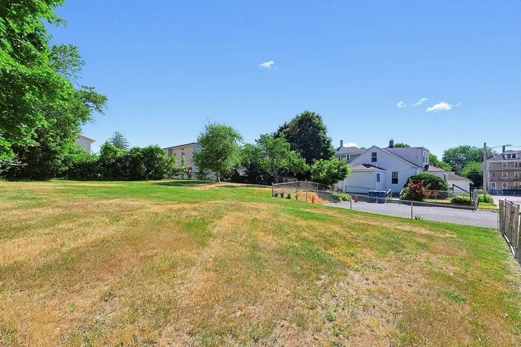 16 Lakeview St, Blackstone, MA 01504 - #1