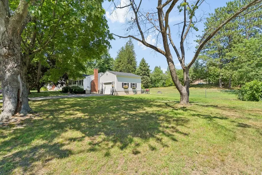 83 Colgate Dr, North Andover, MA 01845 - #3